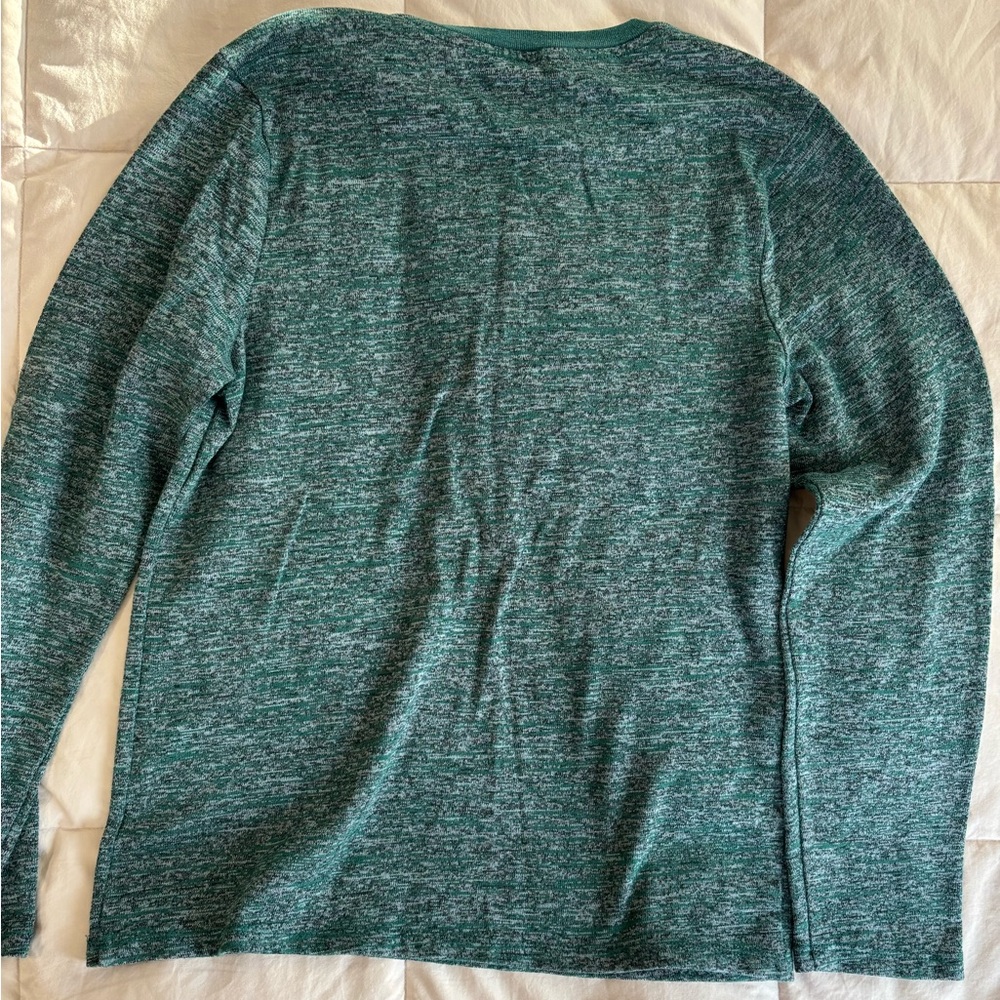 ⭐️ Cat & Jack Long Sleeve Top - Picture 3 of 3